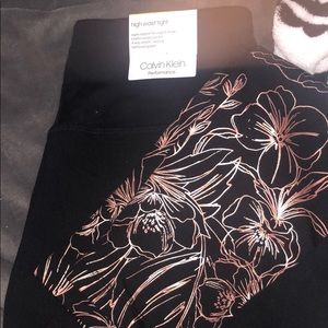 Calvin Klein leggings sold! Trade ❤️